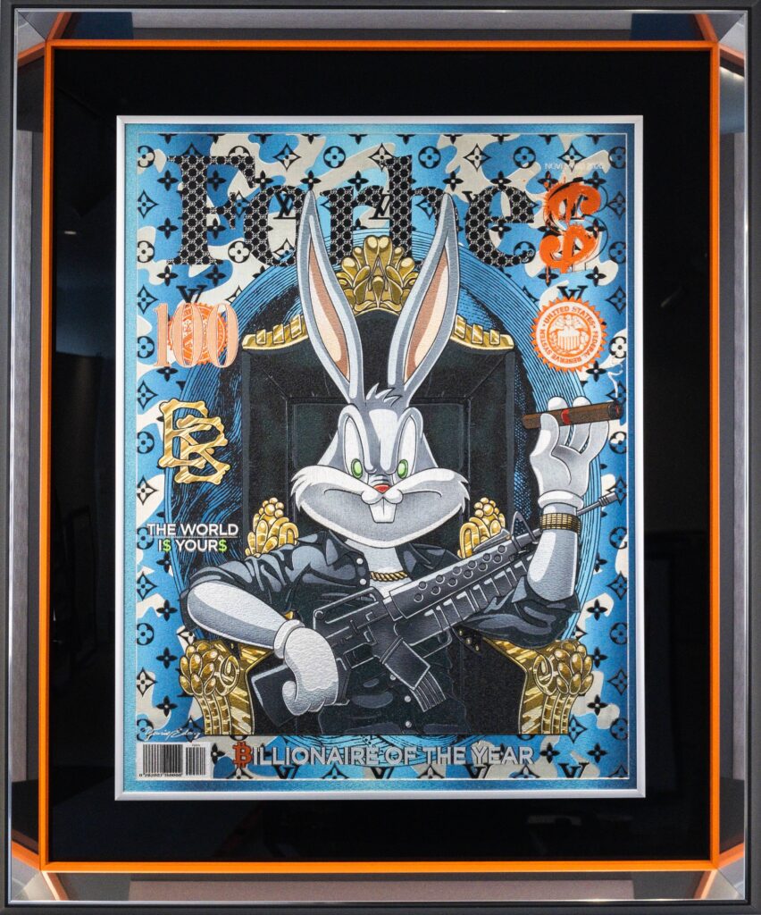 Yaniv Edery – Forbes Blue Dit bijzondere kunstwerk van Yaniv Edery is een speelse maar krachtige samensmelting van luxe, humor en popcultuur. Op de cover van een fictieve Forbes-uitgave staat Bugs Bunny centraal, gewapend met een machinegeweer en omringd door symbolen van rijkdom en macht. Het werk balanceert tussen ironie en extravagantie en weet direct de aandacht te trekken. De helderblauwe achtergrond met luxe patronen creëert een gevoel van exclusiviteit. Gouden details versterken de grandeur, terwijl de speelse uitstraling van Bugs Bunny een humoristisch contrast toevoegt. Deze combinatie van luxe en luchtigheid maakt het kunstwerk uniek en verrassend. Edery gebruikt hier pop-art om onze fascinatie voor status, geld en beroemdheid te belichten. Het idee dat een cartoonfiguur wordt neergezet als een "milliardair van het jaar" roept vragen op over macht, consumptie en de rol van iconen in de moderne samenleving. Het is kunst die amuseert, maar tegelijk uitdaagt tot nadenken. De compositie is krachtig en rijk aan details. Van de patronen op de achtergrond tot de scherpe contouren van Bugs Bunny: alles straalt energie en dynamiek uit. Het werk heeft een tijdloze aantrekkingskracht en blijft telkens nieuwe nuances onthullen. Forbes Blue is daarmee niet enkel een kunstwerk, maar een visuele ervaring die luxe, humor en kritiek moeiteloos combineert.